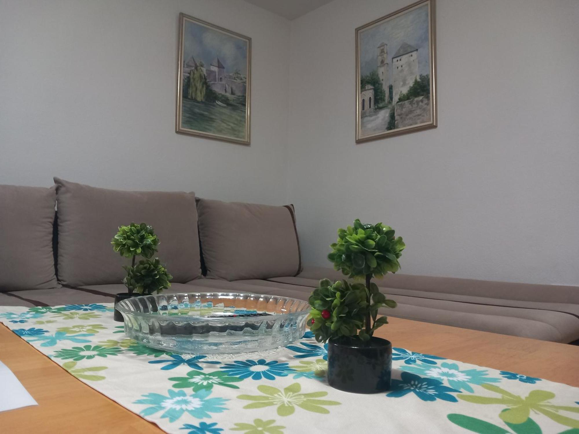 Apartments Hrvatin No 5 Сараево Стая снимка
