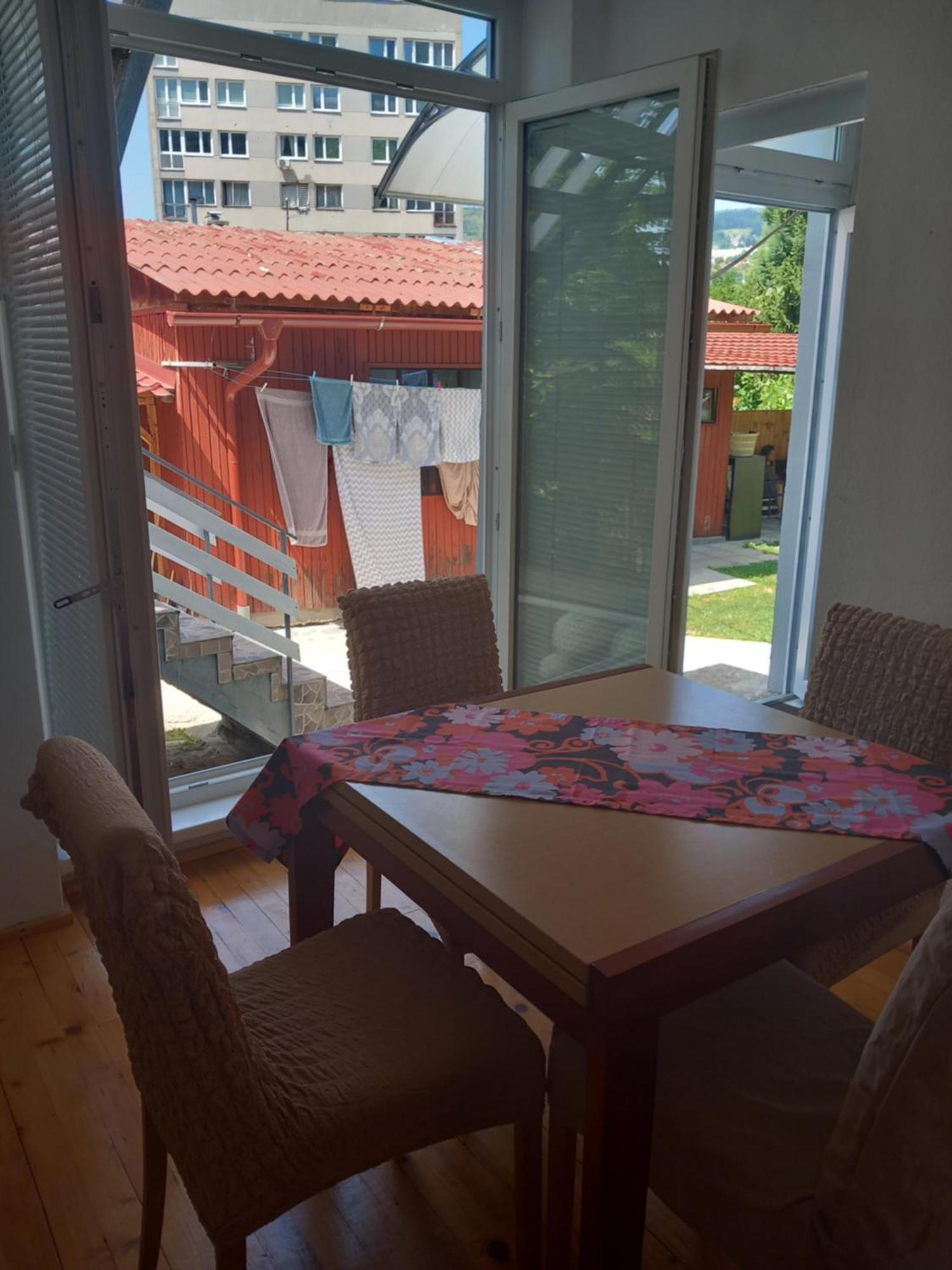 Apartments Hrvatin No 5 Сараево Стая снимка